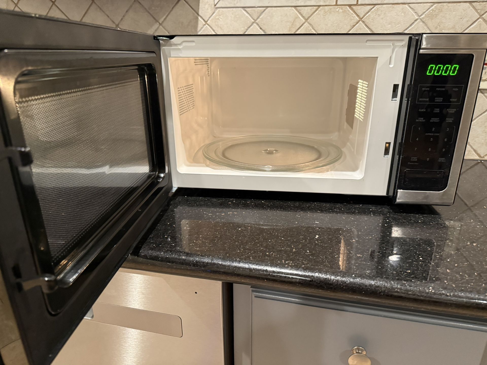 Proctor Silex Microwave