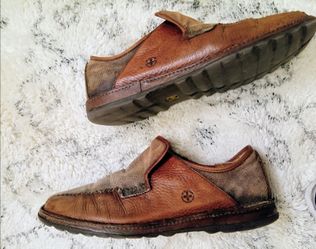 Authentic Vintage 2002 Dr. Martens 11675 Loafers Men's US 13 Rare Discontinued in GREAT CONDITION priced to sell today at $35 (or best cash offer toda