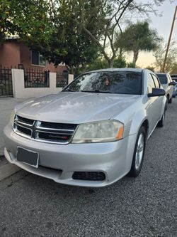 Dodge Avenger SE Sedan 4D