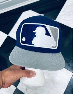 Vintage MLB Batter man Dodgers snap back