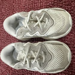 Adidas OZWEEGO 7k 