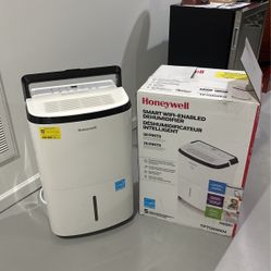 Honeywell Smart Dehumidifier 70 Pints TP70AWKN