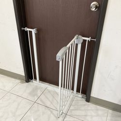 (New) $35 Baby Gate 30-inch Tall for 29-32 inches Wide Doorways Stairs, Walk Thru Metal Pet Dog Safety Fence