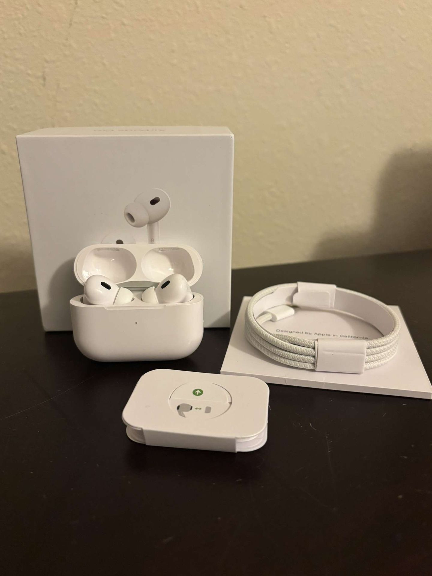 Brand new 2nd gen airpods