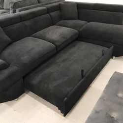 Foreman Black Sectional with Pull-out Sleeper