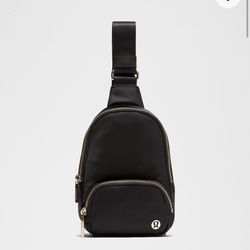 Lululemon Everywhere Sling (2L)