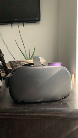 Oculus Quest VR Headset