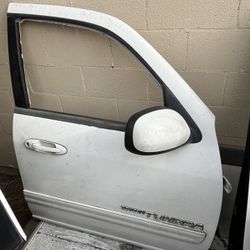 2004 Toyota Tundra Front Passenger Door 