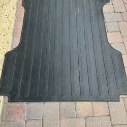 GMC Canyon Crew Cab Short Bed Mat