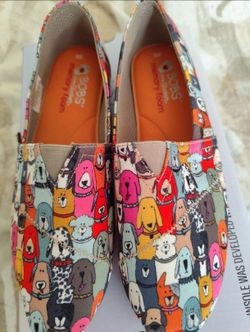 New Skechers BOBS Memory Foam Slip-On Shoes, size women 9W