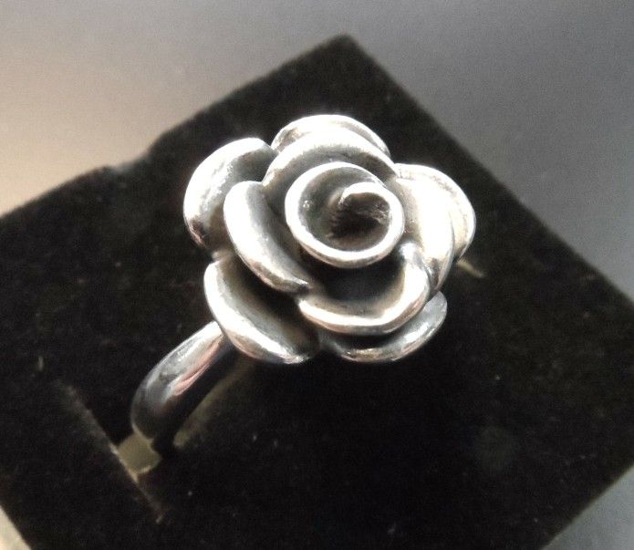 JAMES AVERY ROSE BLOSSOM LADIES RING (SIZE 9)
