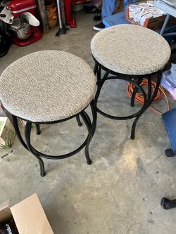2 Stools