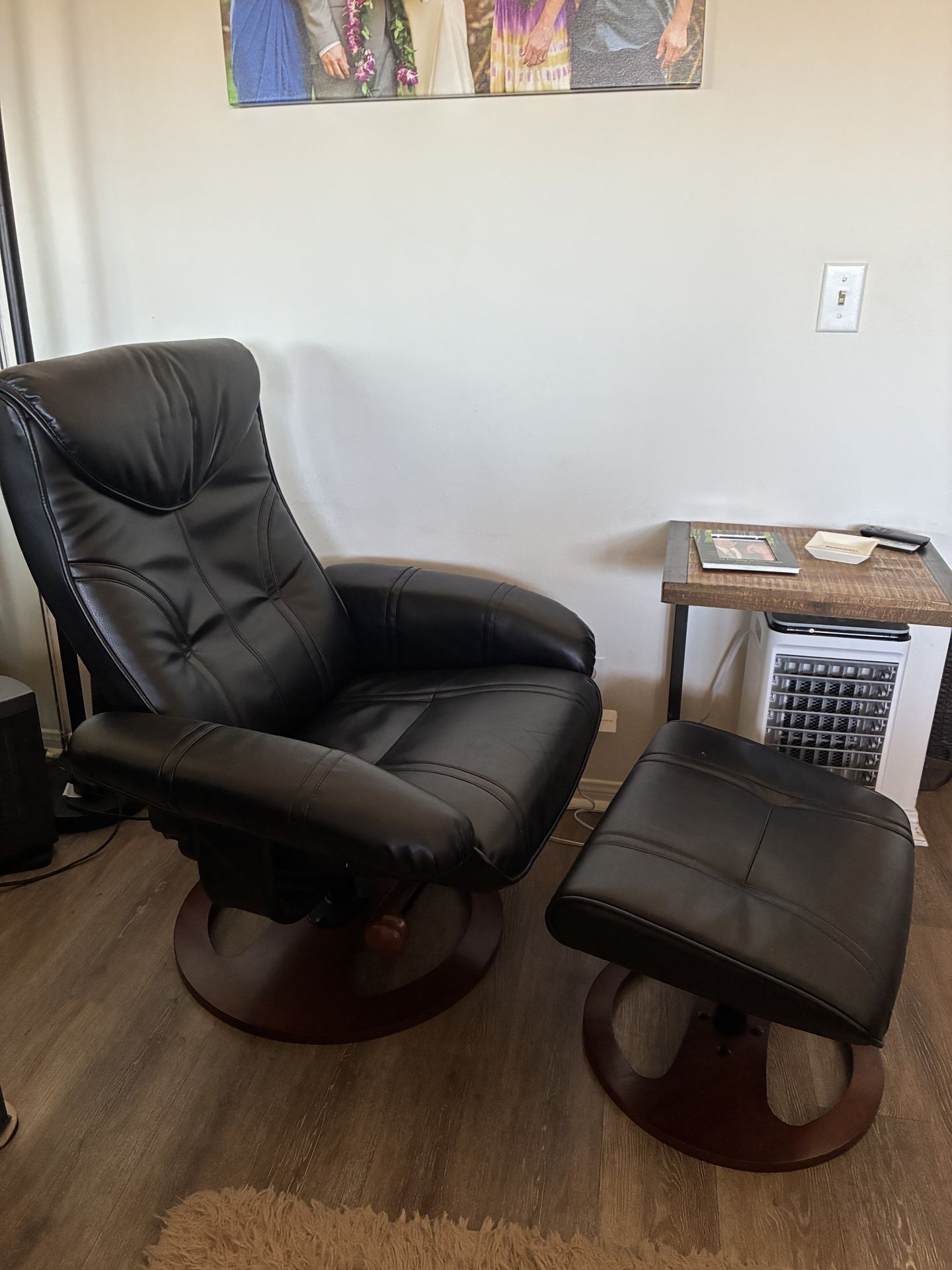 Chair & Ottoman Recliner Swivel S