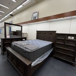 Gorgeous Bedroom Set $10 Down 