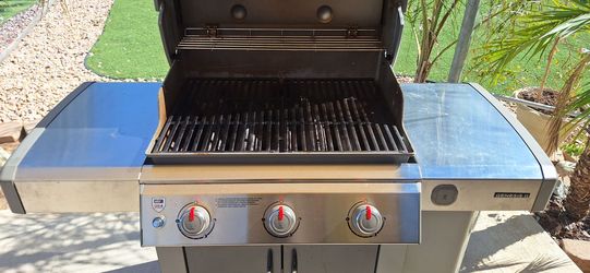 Propane Weber Genisis Like New