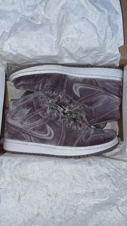 Jordan 1 mid purple smoke Jordans