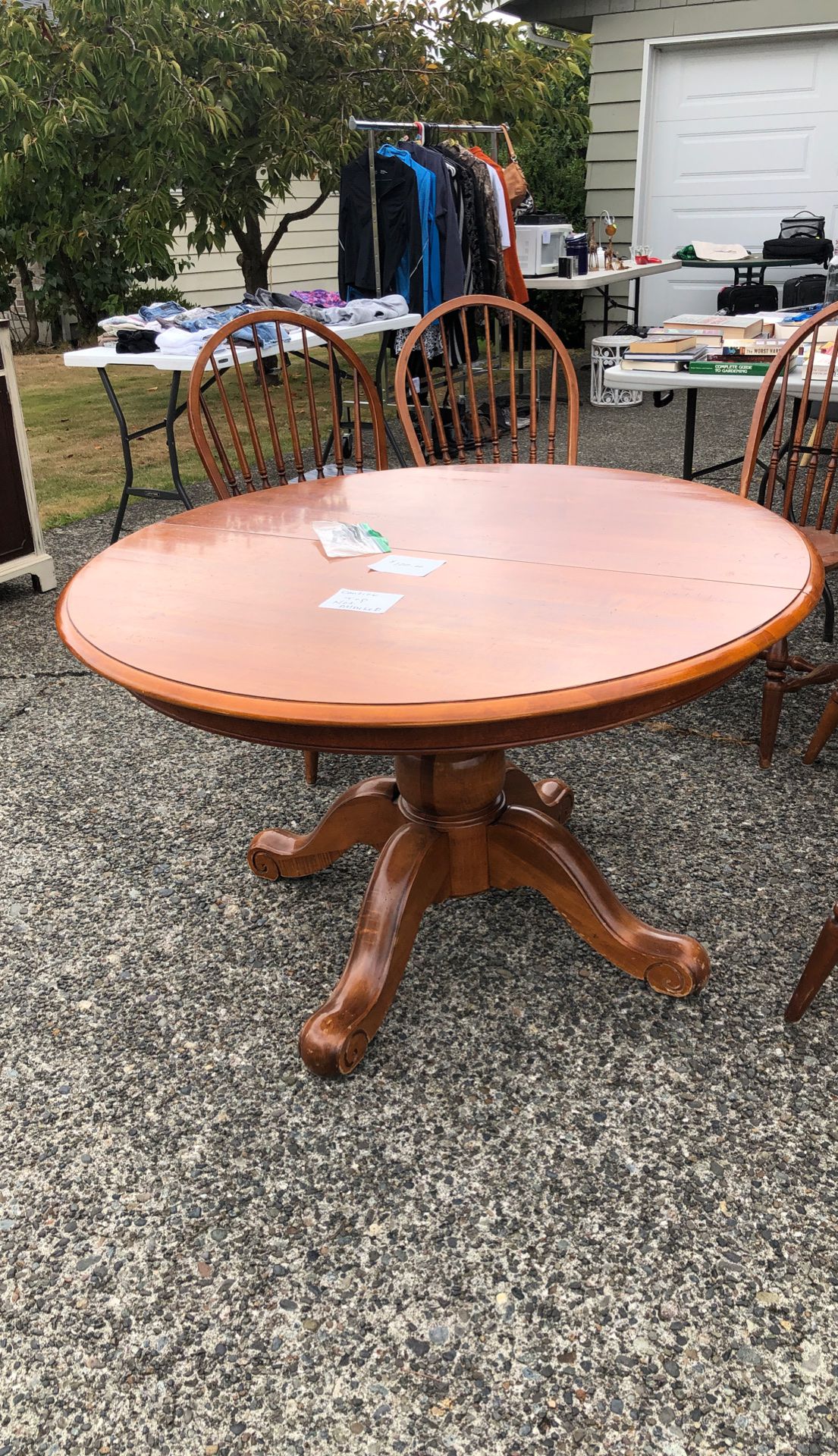 Ethan Allen table with 5 chairs
