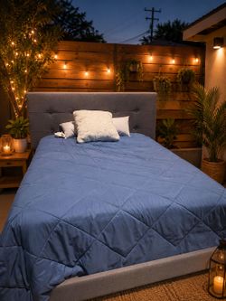 Beautiful bed, box spring, headboard, box spring, with its mattress