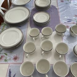 Mikasa China Set 37 Pieces