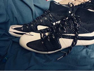 Football cleats size 14