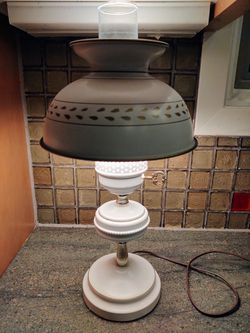 Mid Century Tole Desk Lamp