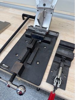 Mitchell putter gauge loft lie machine + bending bar + regrip bench vise