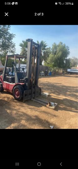 Toyota Forklift *All Terrain Air Tires* 5,000 Lbs