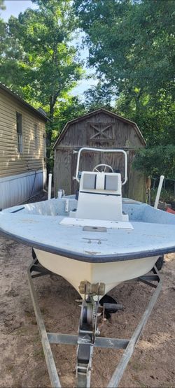 Explorer tunnel hull 17ft