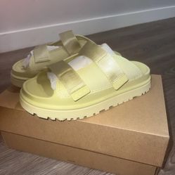 UGG K GOLDENGLOW SLIDE Yellow Synthetic Unisex Kids Sandals Size 3 US 35 EU