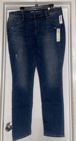 Curvy Mid-Rise Jeans
