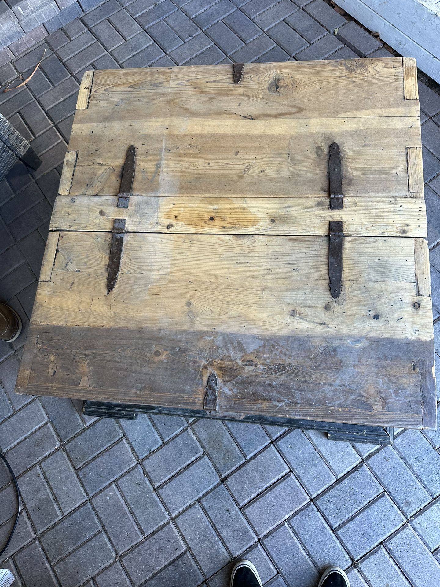 Large Chest/Coffee Table