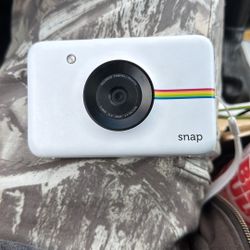 Polaroid Snap Like New