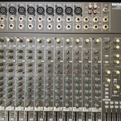 Mackie 1642 VLZ Pro 16-Channel Mixer With Bag
