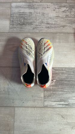 learn Edition, World Cup Predators Size 3 1/2