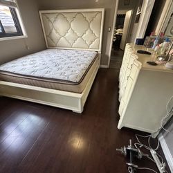 King Bedroom Set (heavy duty)