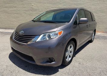2015 Toyota Sienna