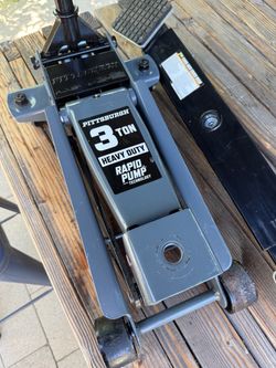 Pittsburgh Automotive 3-Ton Floor Jack and Daytona Cross Beam