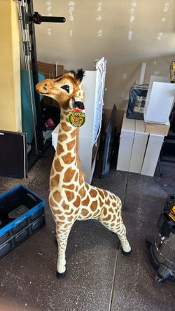giraffe plush 5 ft new  