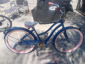 Women's 26" Huffy Fairmont beach cruiser