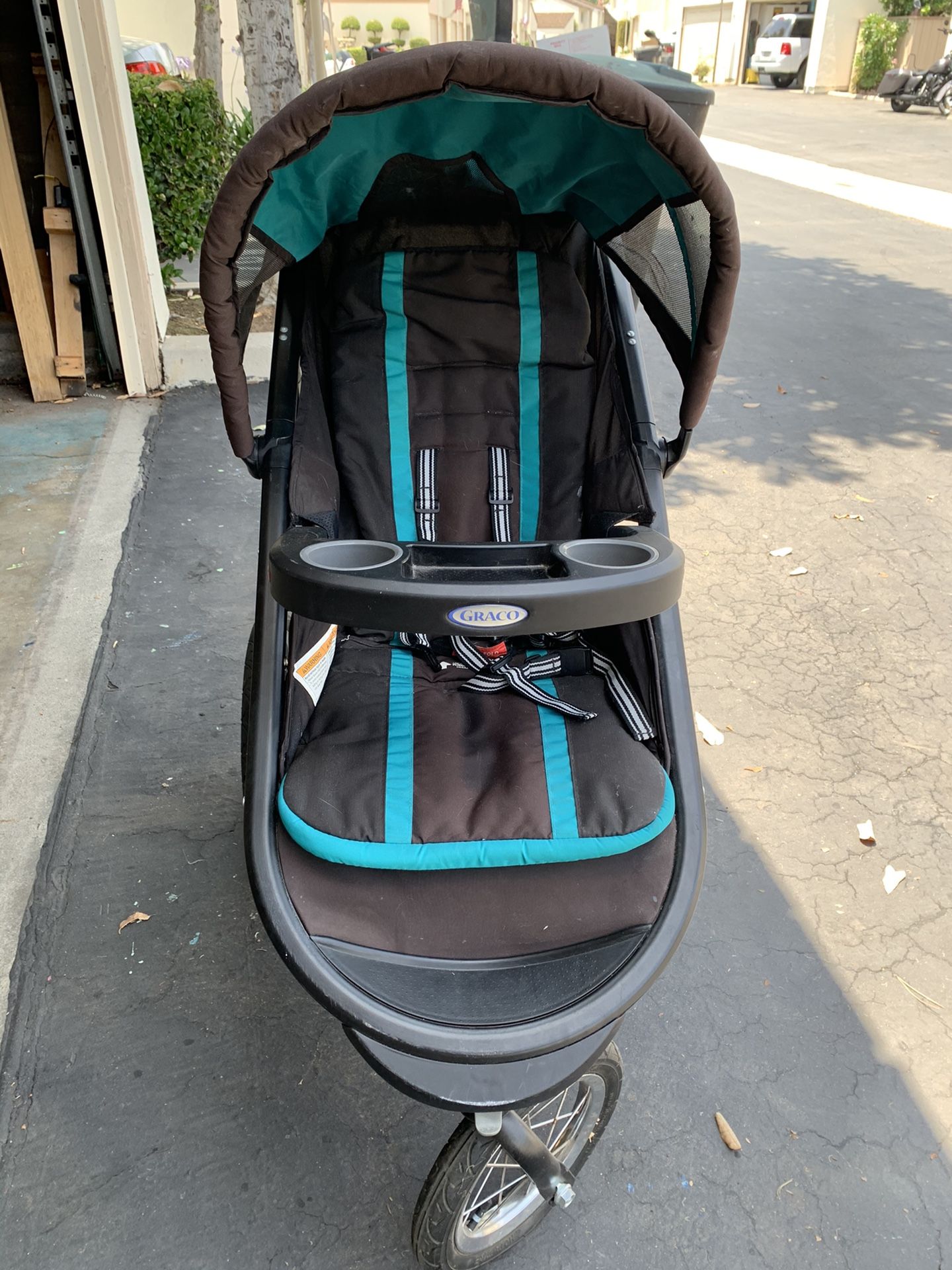 Graco Jogging Stroller for Sale in Brea, CA OfferUp