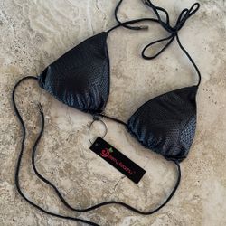 Berry Beachy Bikini Top 