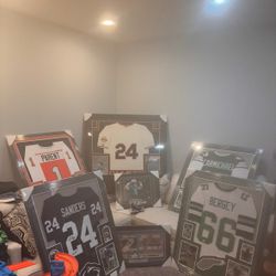 Signed Memorabilia 