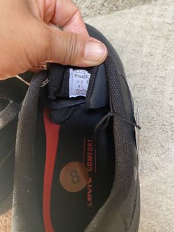 New Levi’s Black Shoes Size 8