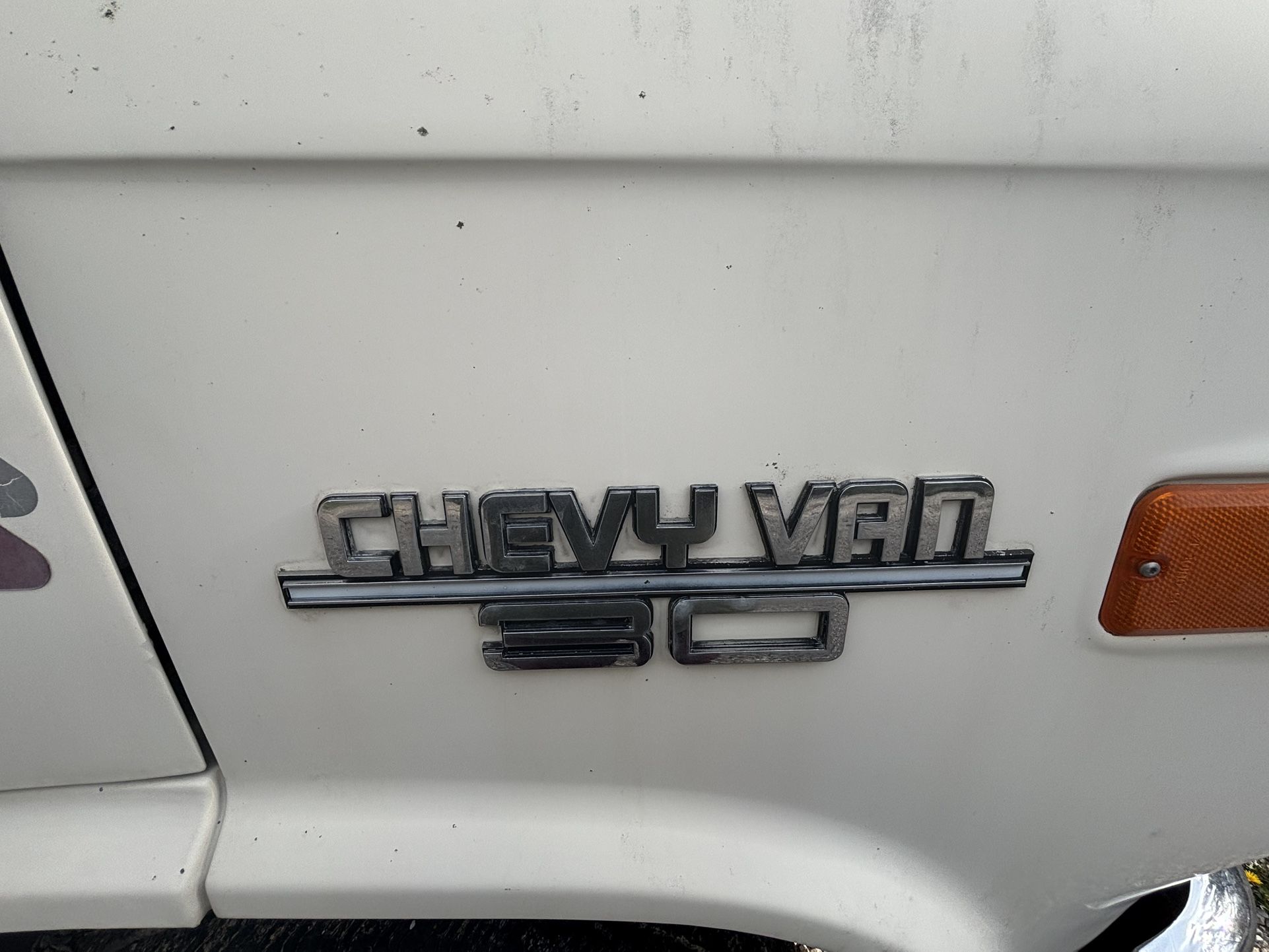 1986 Chevrolet Chevy Van 30