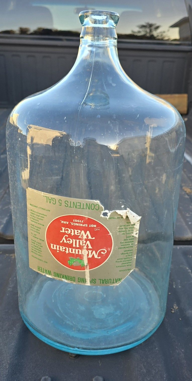 Vtg. Mountain Valley Spring Water 5 Gallon Clear Glass Bottle