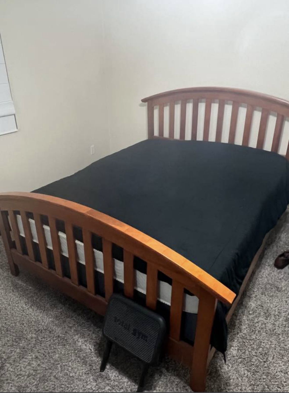 Queen Bed And Frame-Good Gondition 