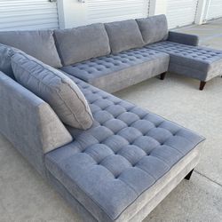 Beautiful Sectional Couch - Delivery Available 
