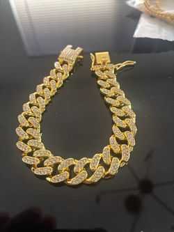 Gold bracelet