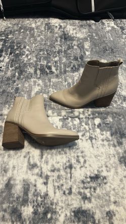 Steve Madden boots