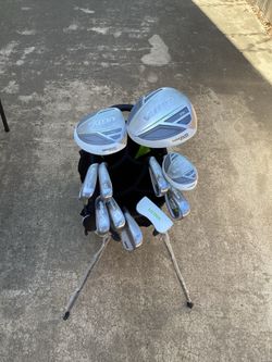 Women’s Left Handed Golf Club Set